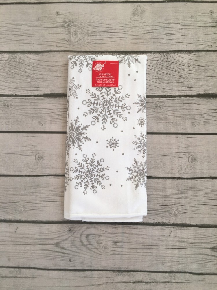 Silver Snowflake Kitchen Linen set