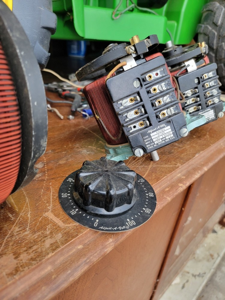 Staco Adjust-A-Volt Type 500BU Variable Transformer W/ Great knob & Dial