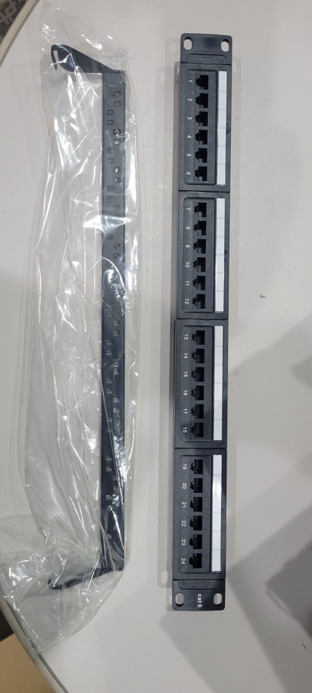 24 Port Cat6 Rj45 Patch Panel For Rack Or Wall Mount Cable Management