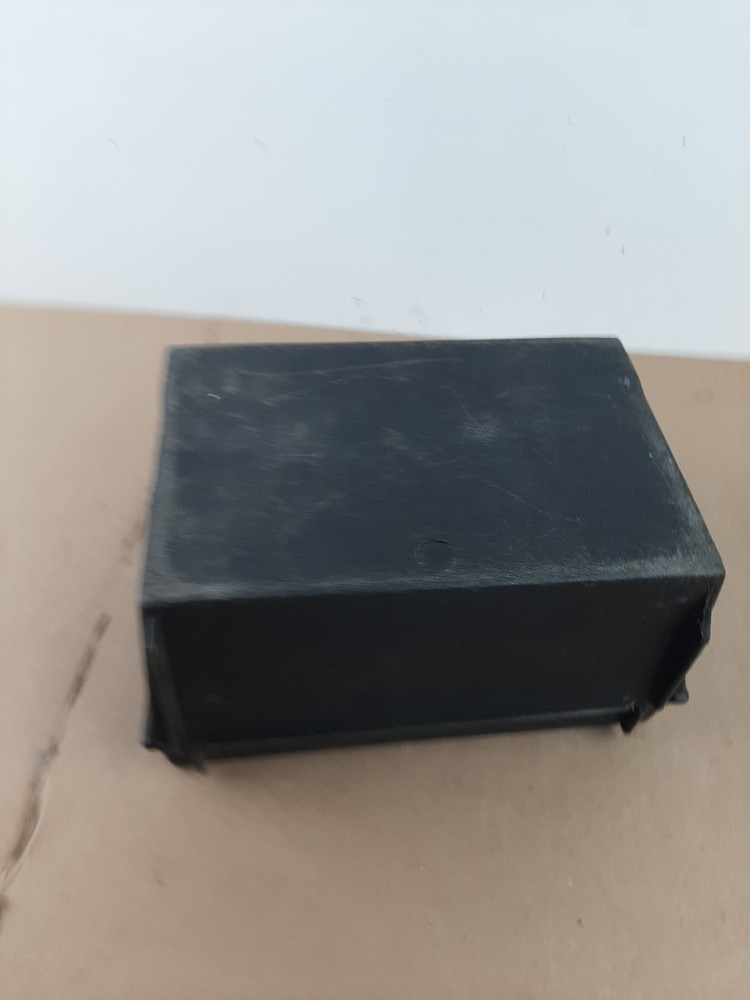 Heathkit Utility Solid State Voltmeter Model IM-17 in Hard Case Manual
