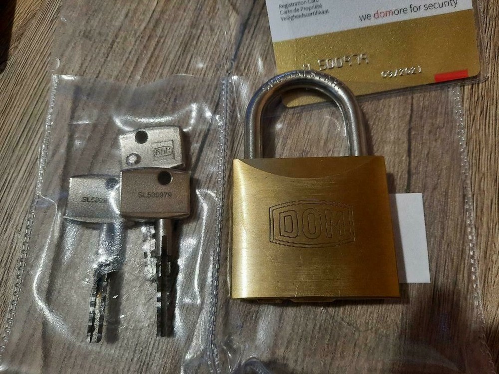 DOM Diamant Padlock /High Security/With 3Keys and Keycode Card