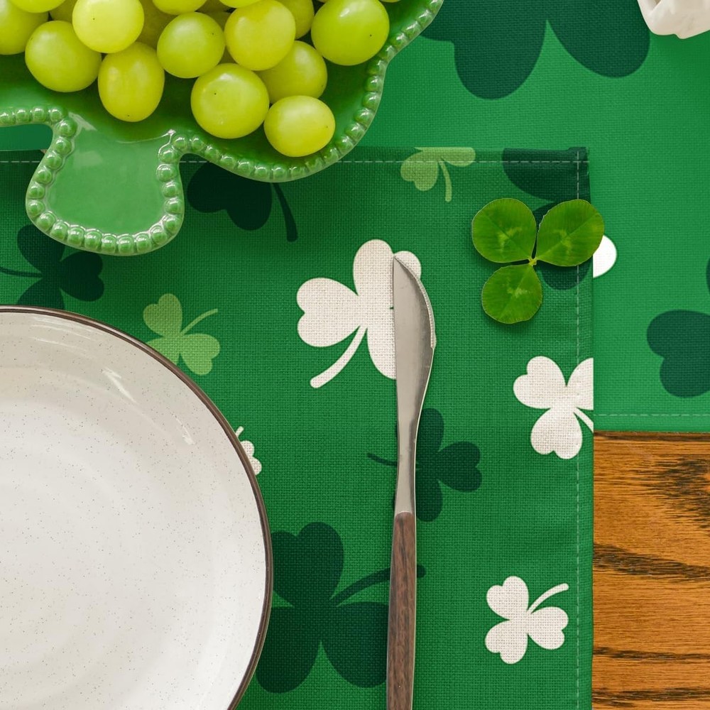Artoid Mode Green Shamrock St. Patrick's 12 x 18, Rectangular 4 Pcs,