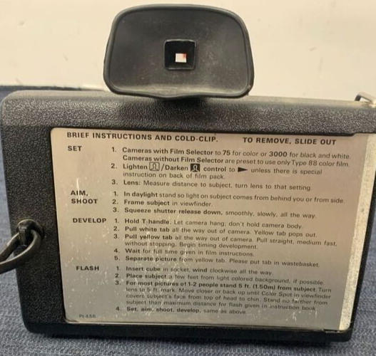 VINTAGE POLAROID SQUARE SHOOTER 2