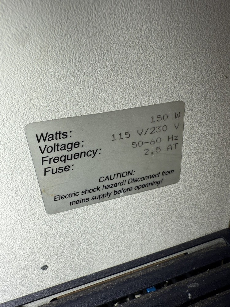 Leica INM200 microscope