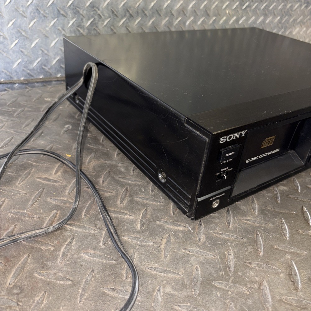 Sony CDP-C10 10 Disc CD Changer Player - DOESN'T EJECT