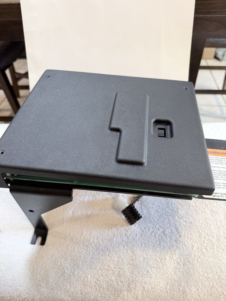 Crown Disturbution Panel P/N: AC2017020008