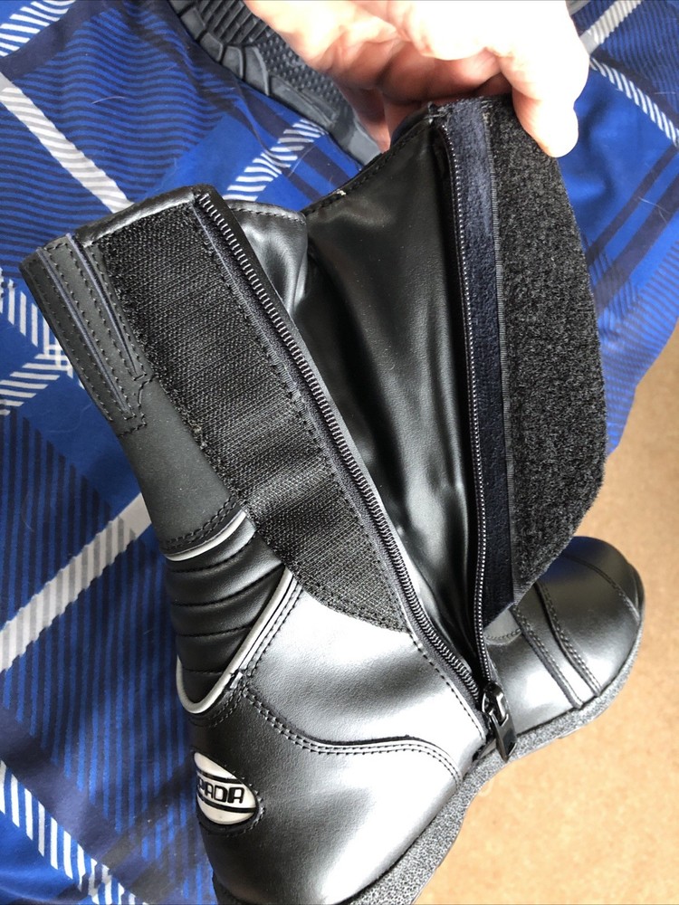 spada motorcycle boots