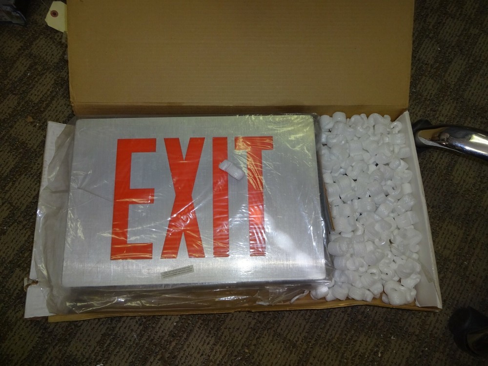THOMAS INDUSTRIES 435730500 LED EXIT SIGN