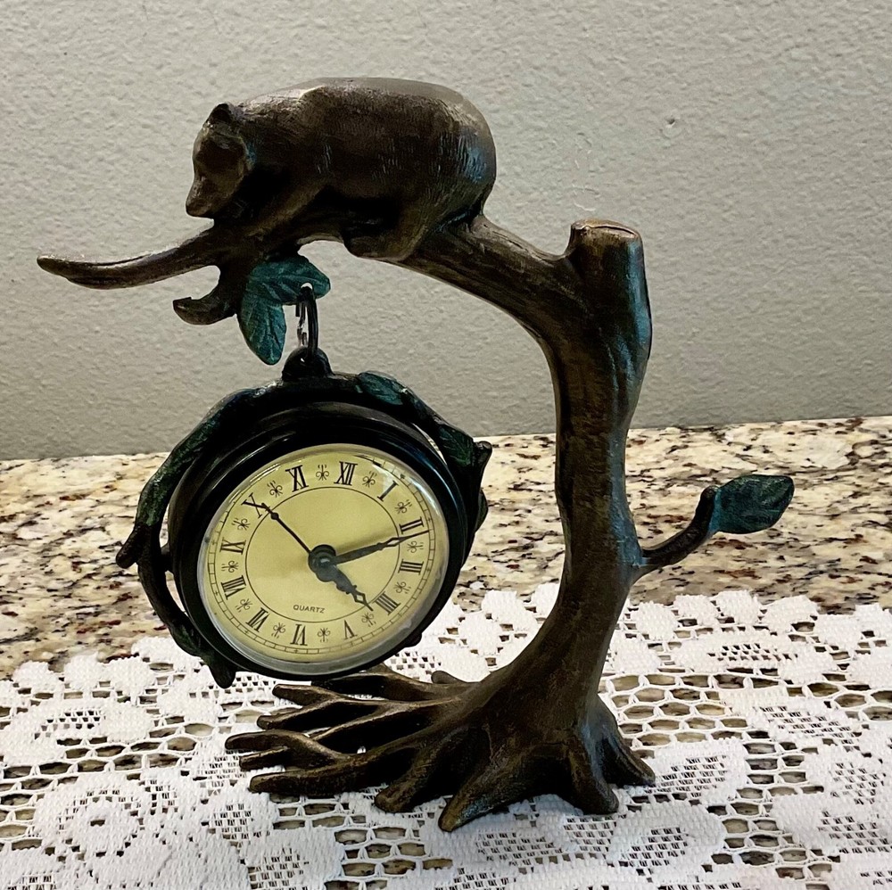 Bear on tree Limb Statue Quartz Clock Works