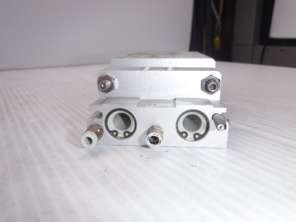 SMC MXW16-75B Linear Slide Table Press. 0.15~0.7MPa