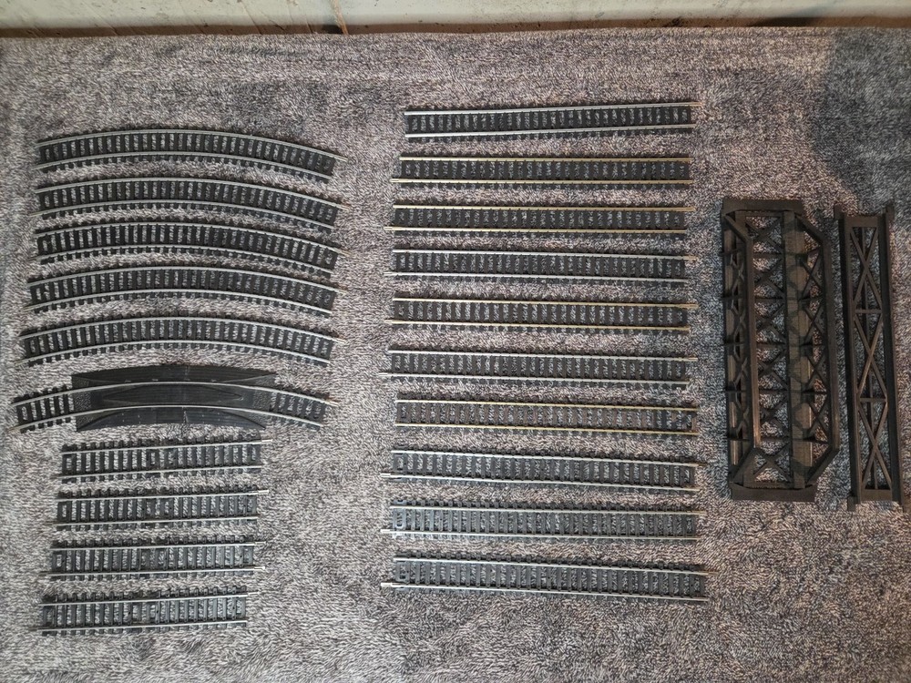 Bachmann Ho Train Set With Extra Tracks Pieces & Accessories UNTESTED AS IS