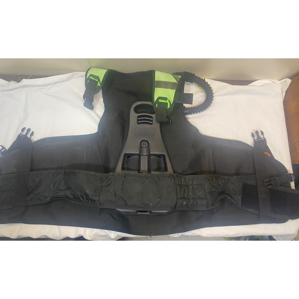 Sherwood Scuba Silhouette Vest Size Medium M