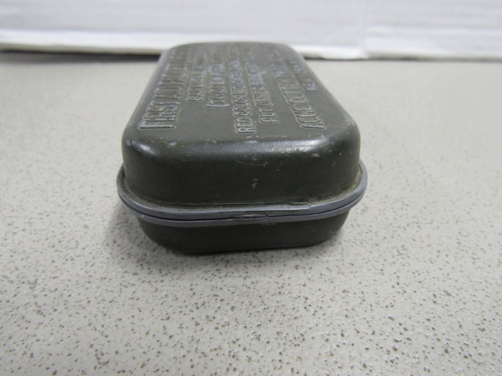 WW2 US Tenite Plastic First Aid Packet Carlisle Model CONTAINER ONLY Experimenta