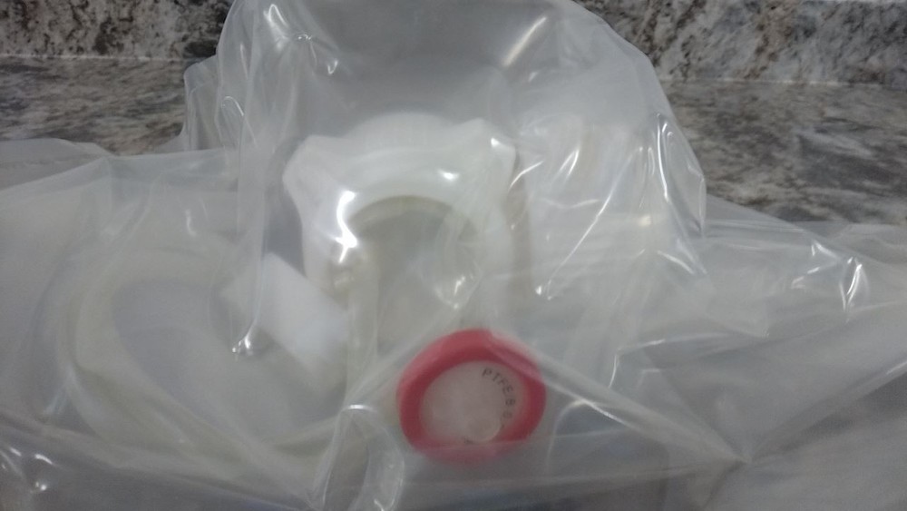EZBio 437-0007-FLS 9 Pk 2000mL Capacity Single Use Bottle Assembly