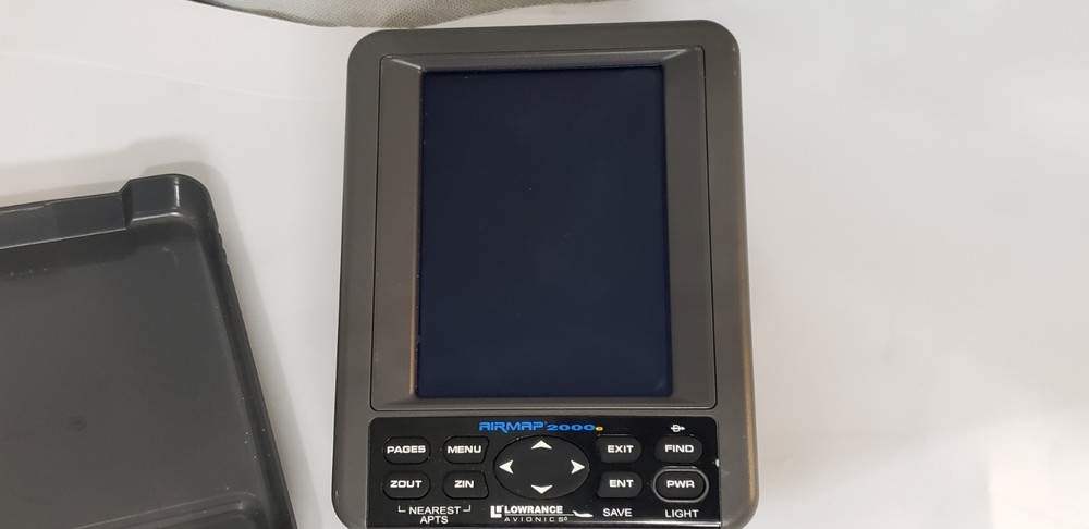 Lowrance Avionics Airmap 2000c