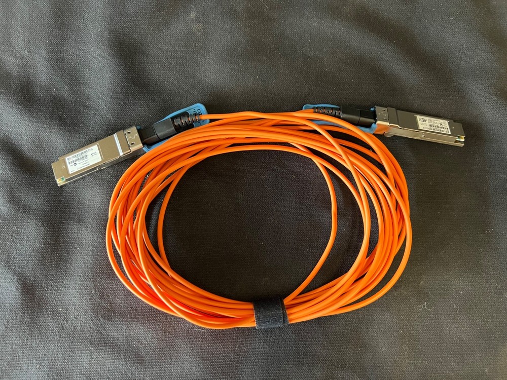 Cisco Stacking Cable QSFP-H40G-AOC7M