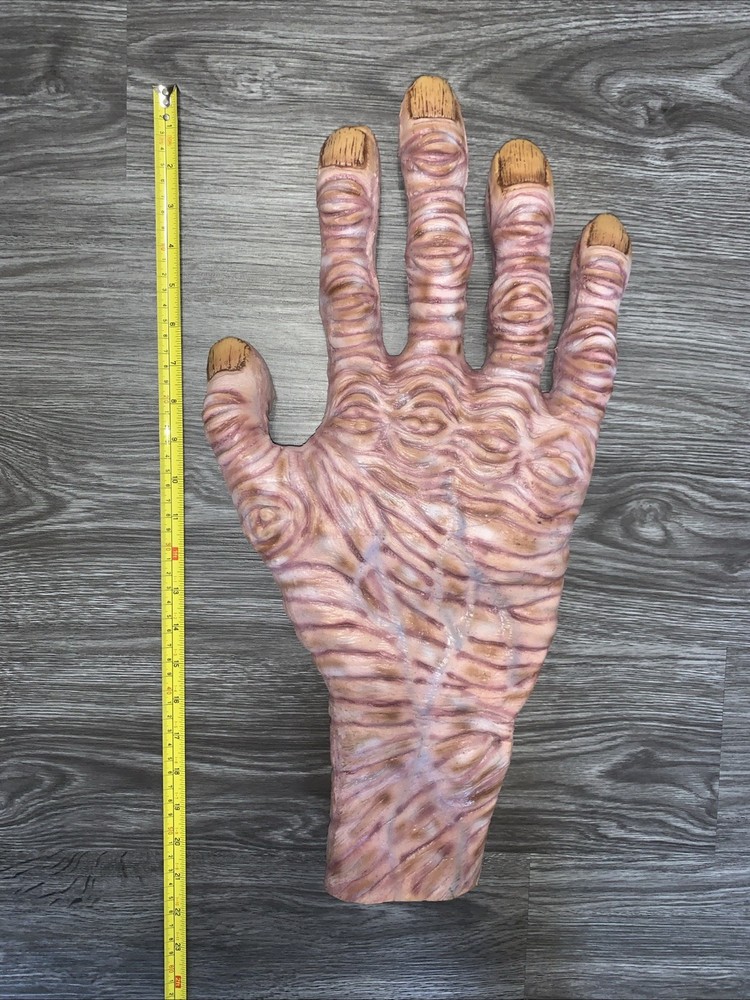 Cinema Secrets 2000 Halloween Hand