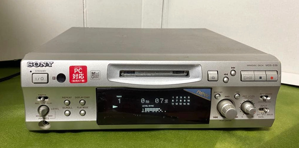 Sony MDS-S39 MiniDisc MD Player Silver Tested Working Compact Disc Recorder