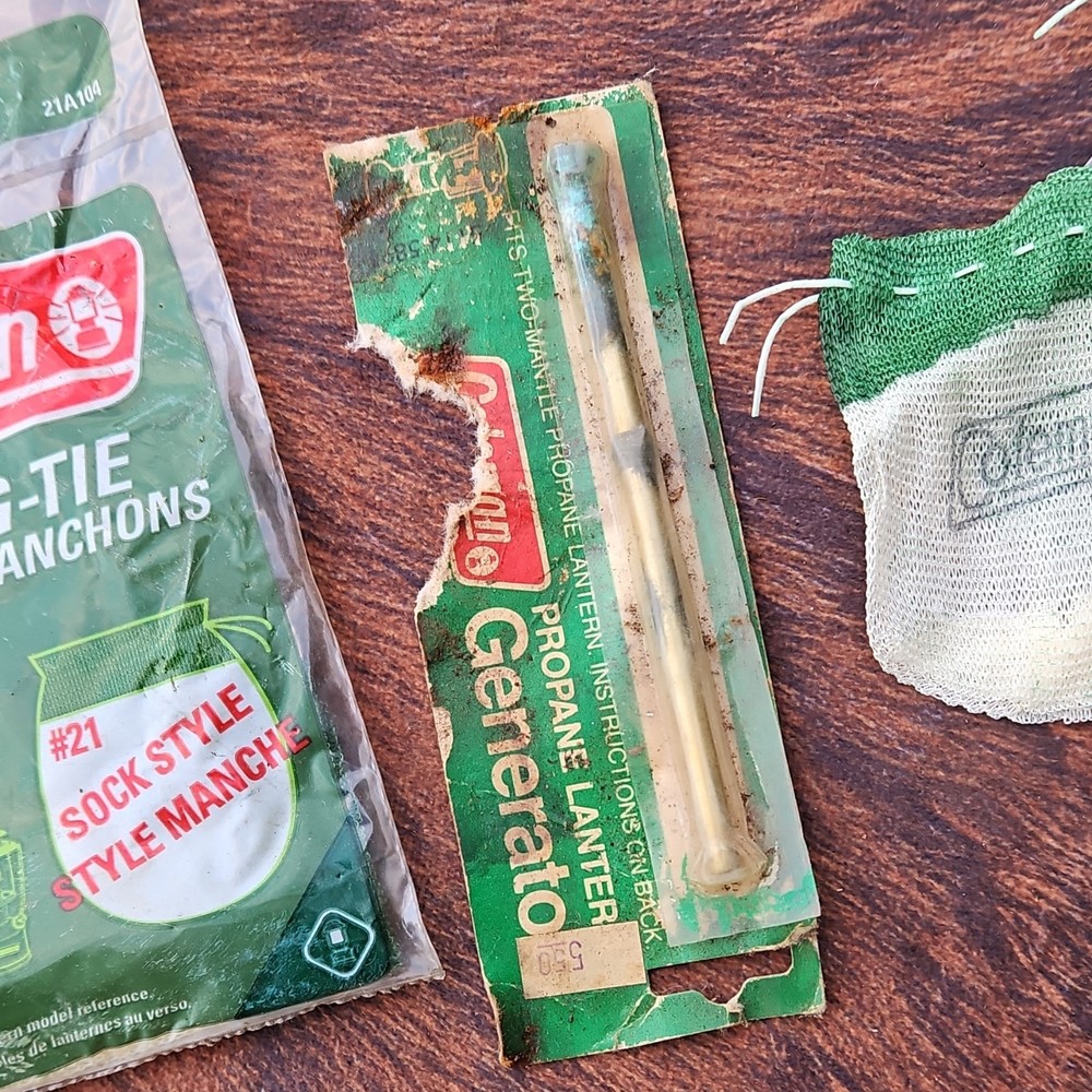 Coleman String-Tie Mantles #21 Sock Style & Propane Lantern Generator