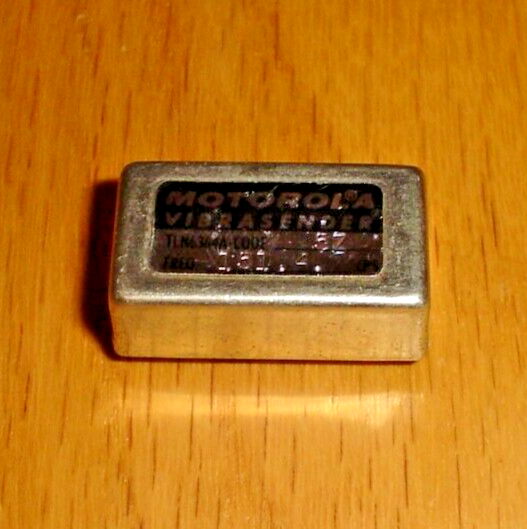Motorola TLN6364A CODE 57 Vibrasender FREQ 151.4 CPS