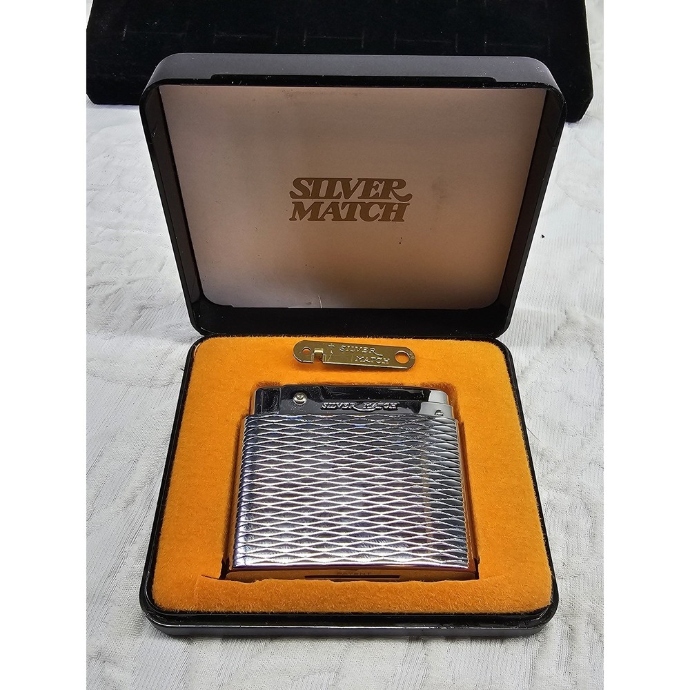 Silver Match Vintage Lighter Chrome Engraved Pattern Case