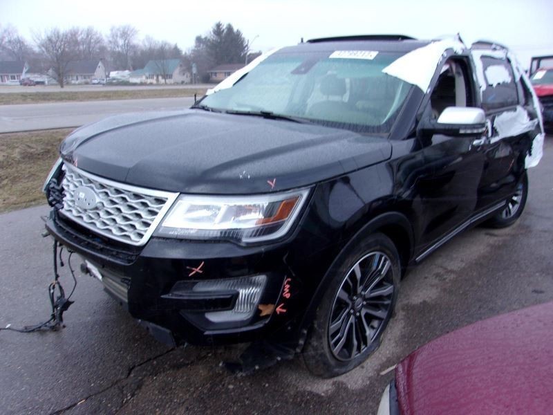 Camera/Projector Camera Rear Fits 16 EXPLORER 964321