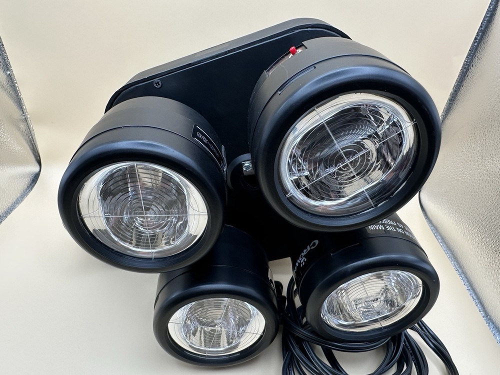 Britek S-201 AC Slave Flash 4 Head Studio Strobe Light GN22 Tested Working