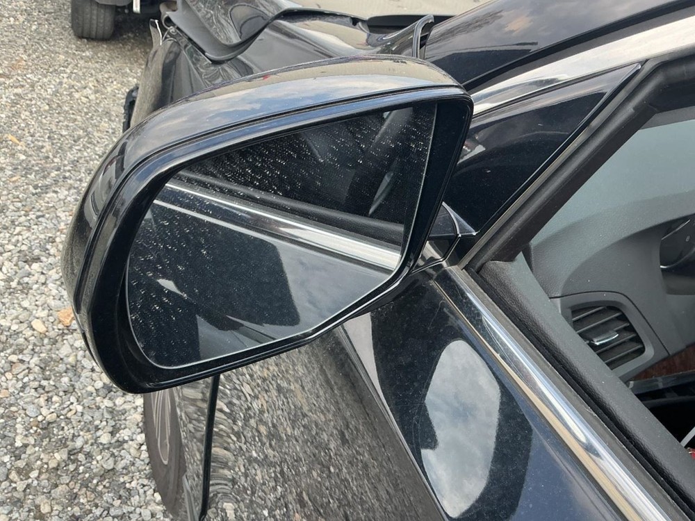 MDX 2018 Glove Box 4974762