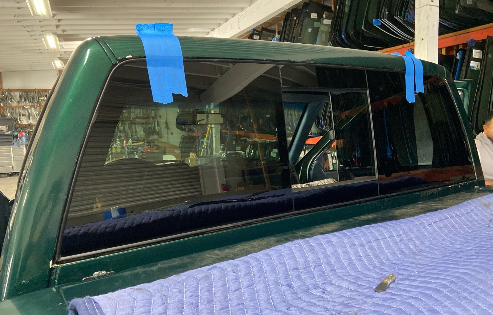 Fits 1988-1999 Chevy Pickup C&K 1500, 2500, 3500 Back Glass Manual Slider Window