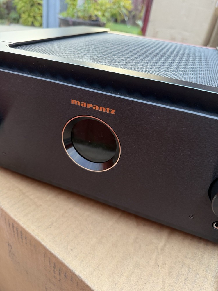 Marantz MODEL 10 Reference Integrated Amplifier (Open Box)