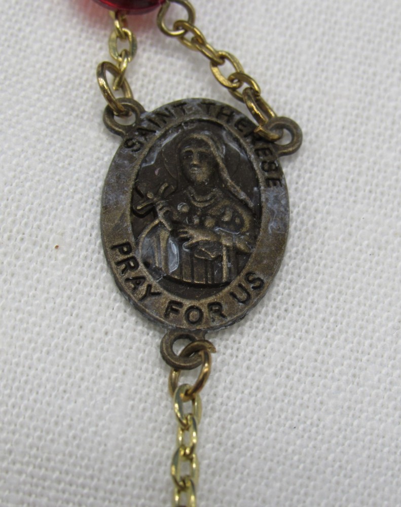 Vintage Rosary - Red Flat Plastic Bead with case - Preowned (19)