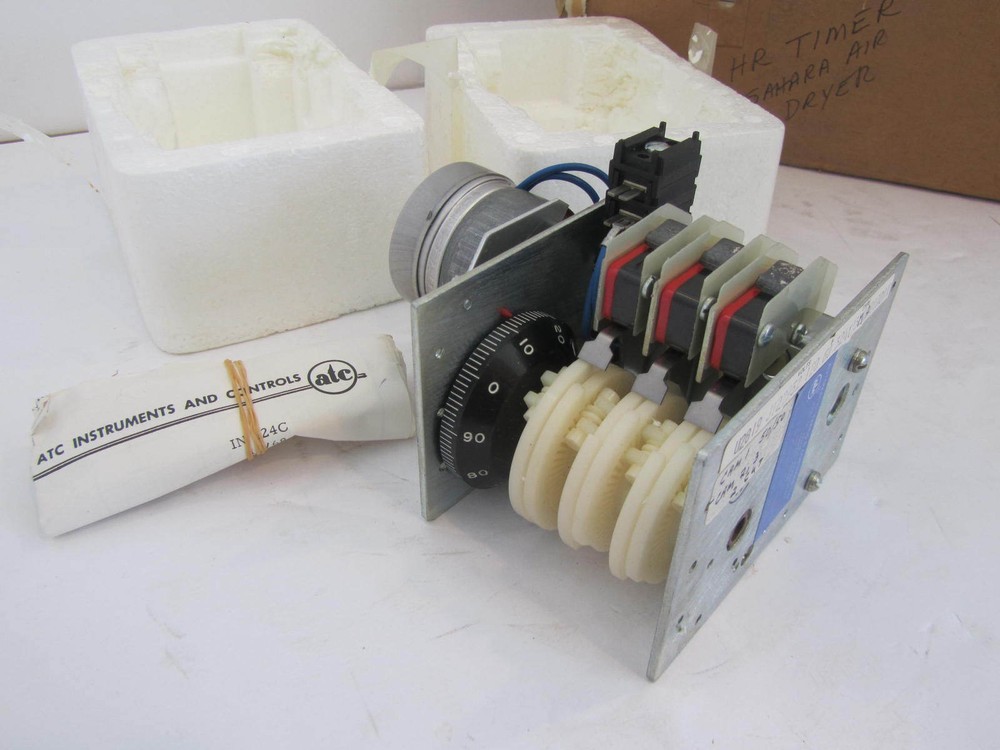 ATC 324C03M2AR1A01X Timer Cam Program Control 12 Hour 120 Volt