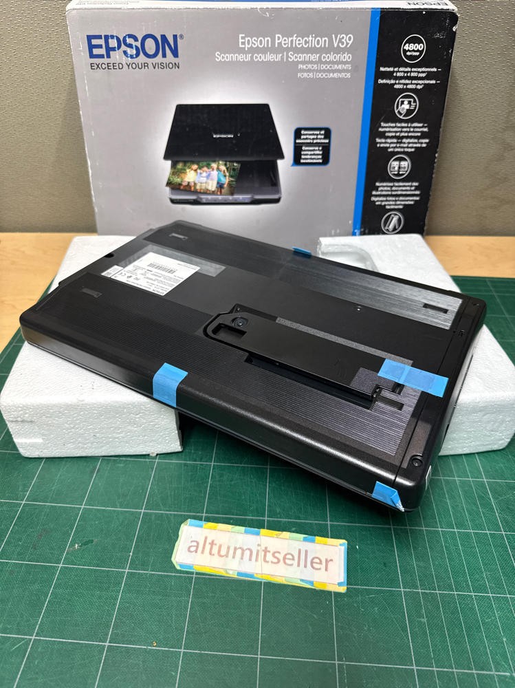 Epson Perfection V39 Photo Document Scanner USB Powered Flatbed Scanner BOX EUC