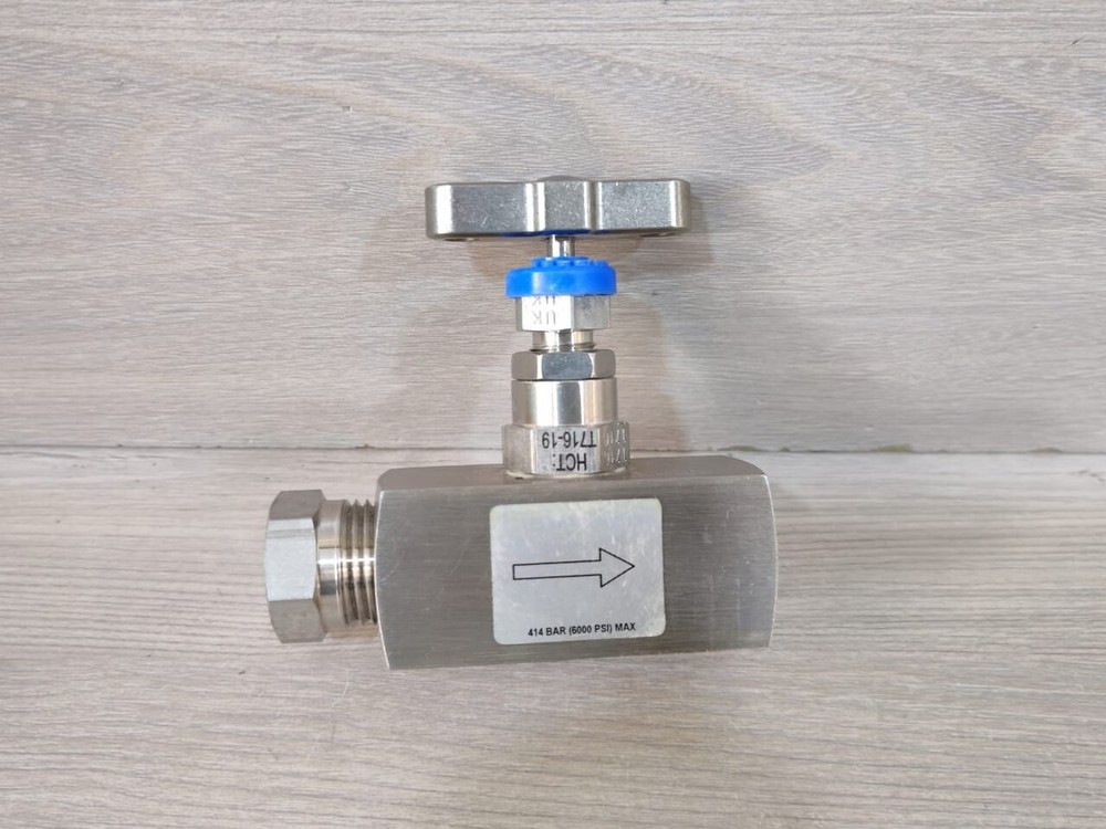 PARKER HNVS8FF NEEDLE PATTERN AND HAND VALVES