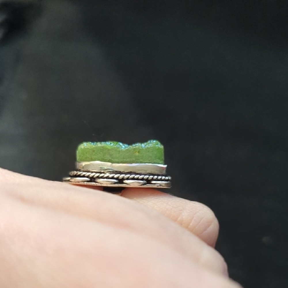 Silver Plated Green Agate Druzy Gemstone Teardrop Statement Ring - Size 6.75