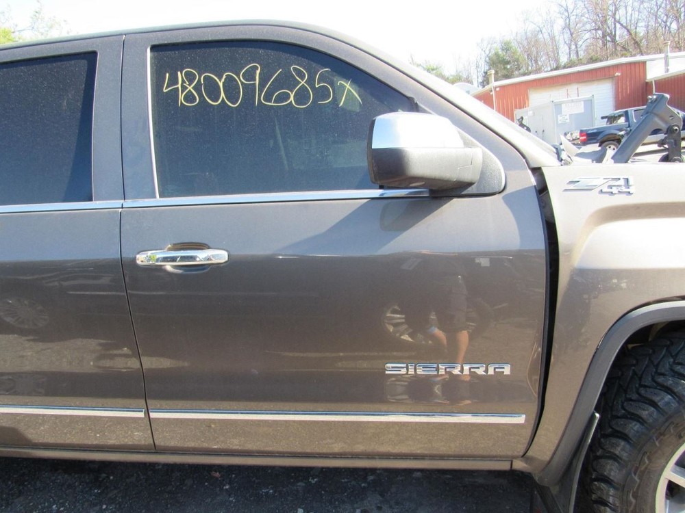 SIERRA150 2015 Glove Box 1035559