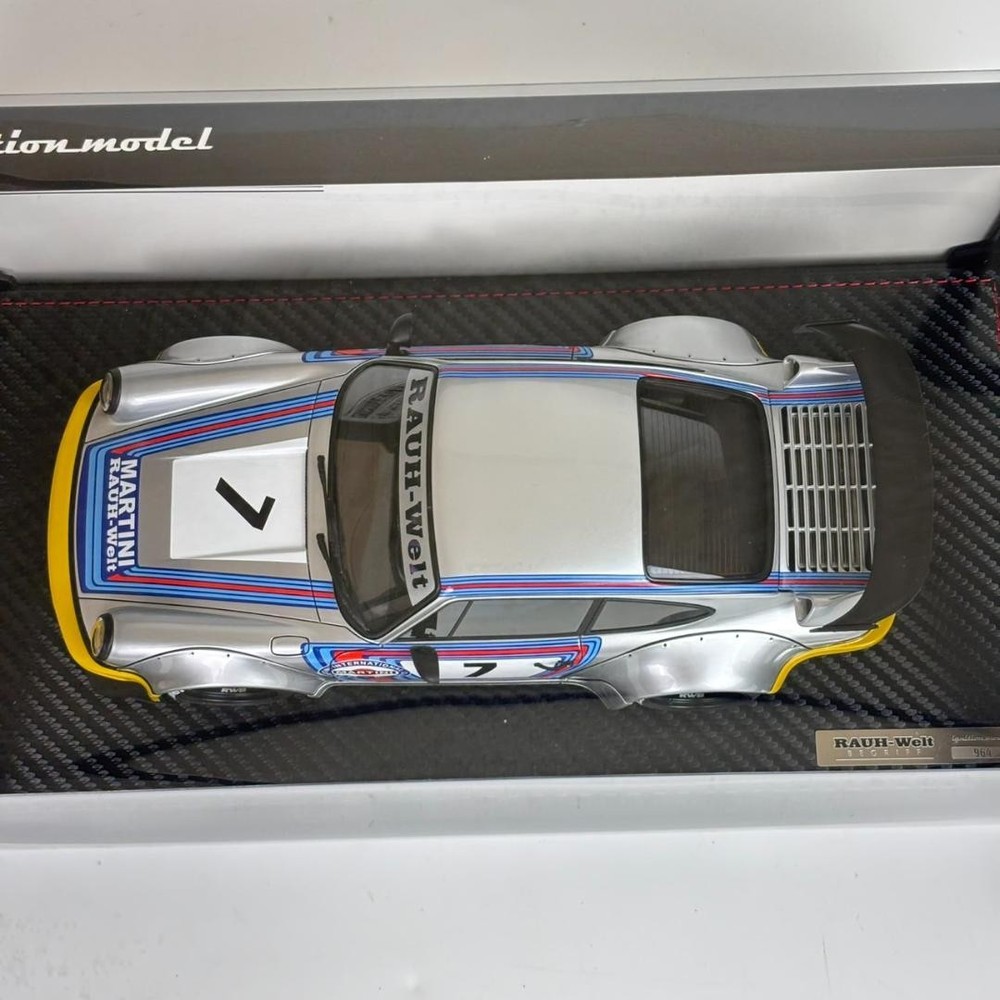 Ignition Model 1/18 RWB 964 With Engine IG3006