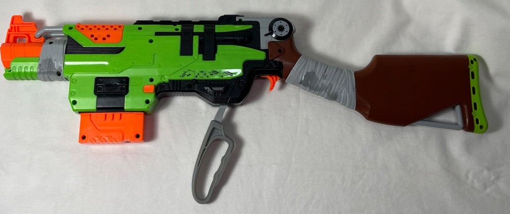 NERF ZOMBIE STRIKE SlingFire Blaster
