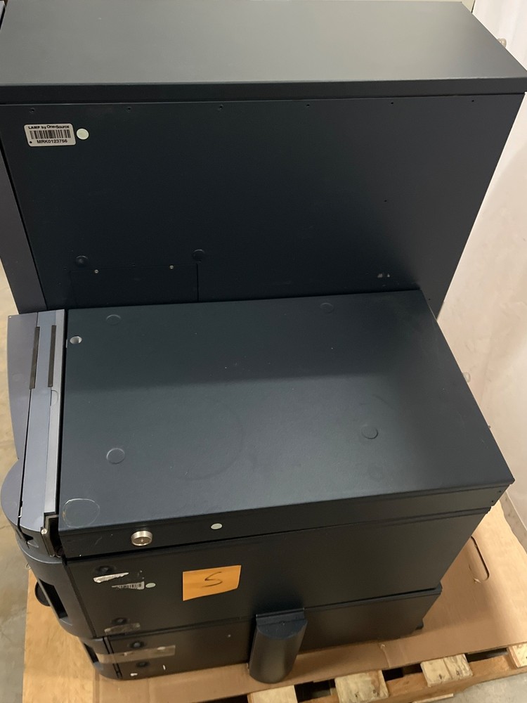 Waters ACQUITY UPLC System Sample Organizer, Solvent Manager & Sample Manager