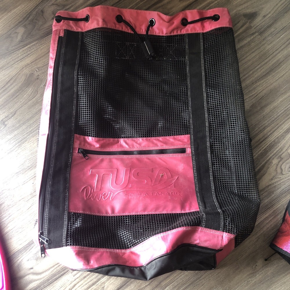 Tusa Dive Vest and Regulator Set