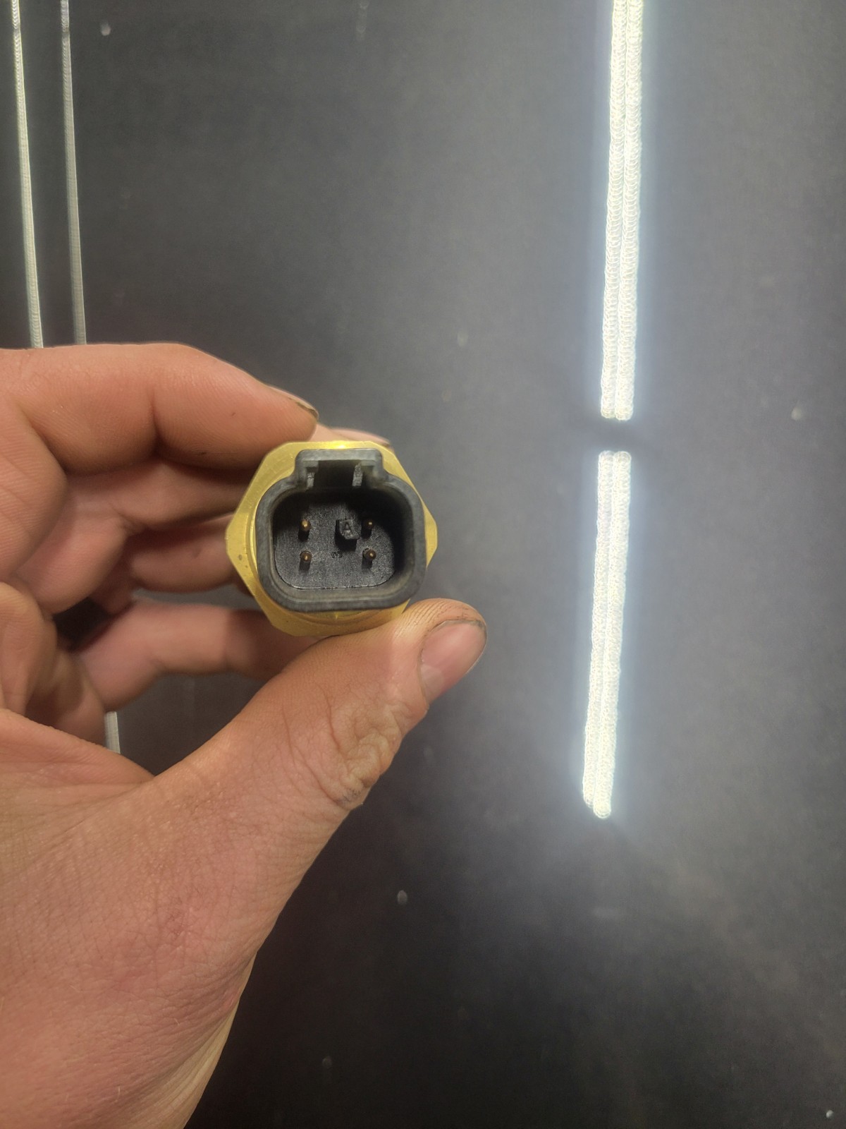 GENUINE CUMMINS OIL PRESSURE TEMPERATURE SENSORE SWITCH 4921477 ISM M11 L10