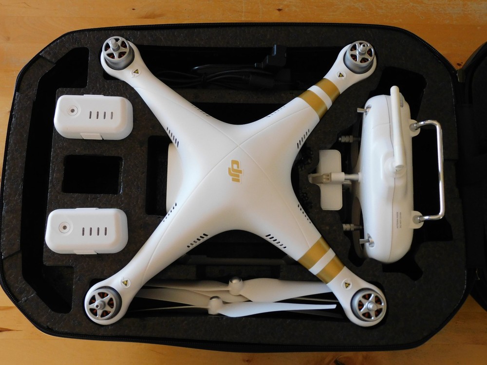 DJI Phantom 3 SE 4K Camera Drone - Ready to Fly, With 2 Batteries, Backpack Case