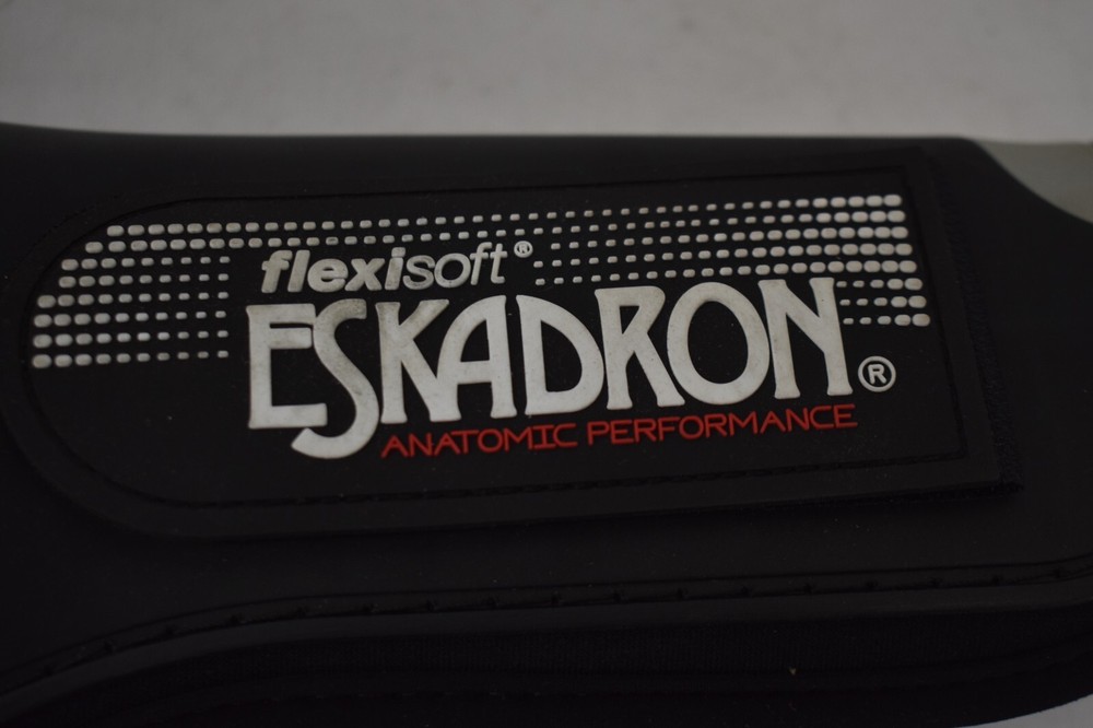 Eskadron FlexiSoft Front Boot For Horse Black Single Unit Hook & Loop Closure