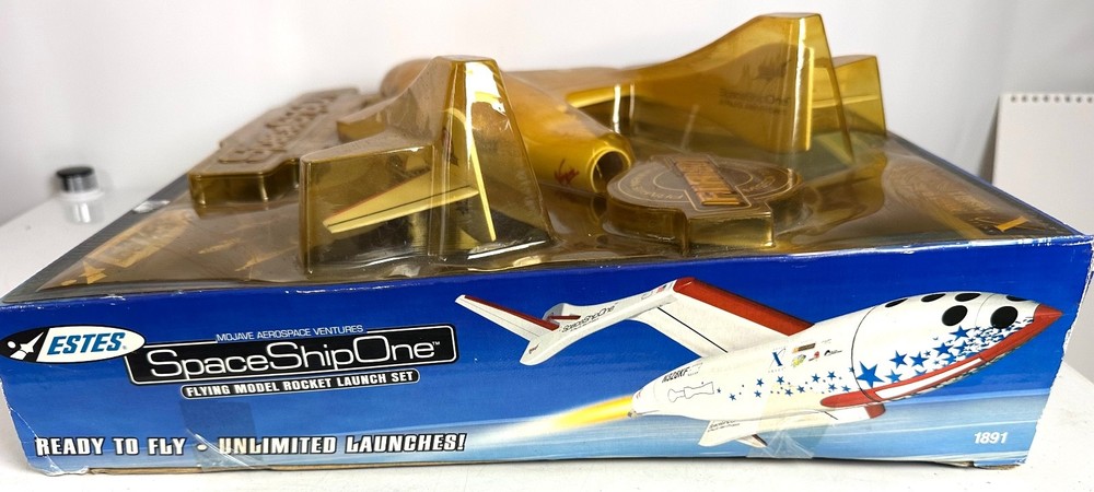 Estes SpaceshipOne Flying Model Rocket Launch Set Flies 400 Ft.
