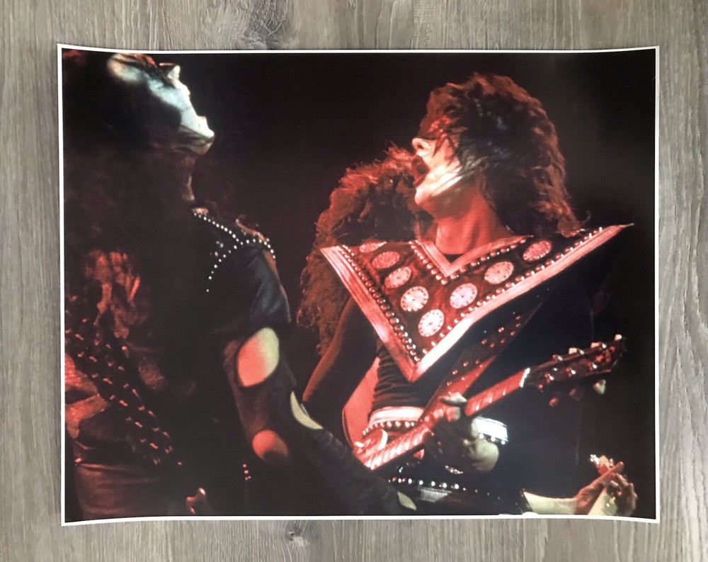 KISS ONE OF A KIND HOTTER THAN HELL ACE FREHLEY GENE PAUL PHOTO POSTER