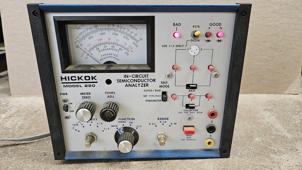 Hickok Model 220 In-Circuit Semiconductor Analyzer Turns On