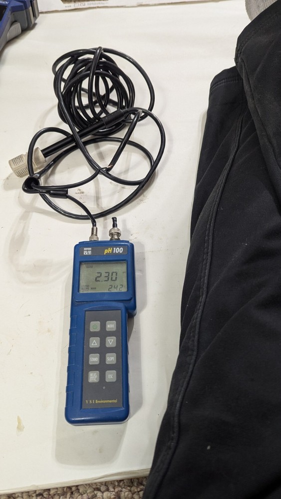 YSI Environmental pH100 with probe one wire needs to be reconnected on fitting