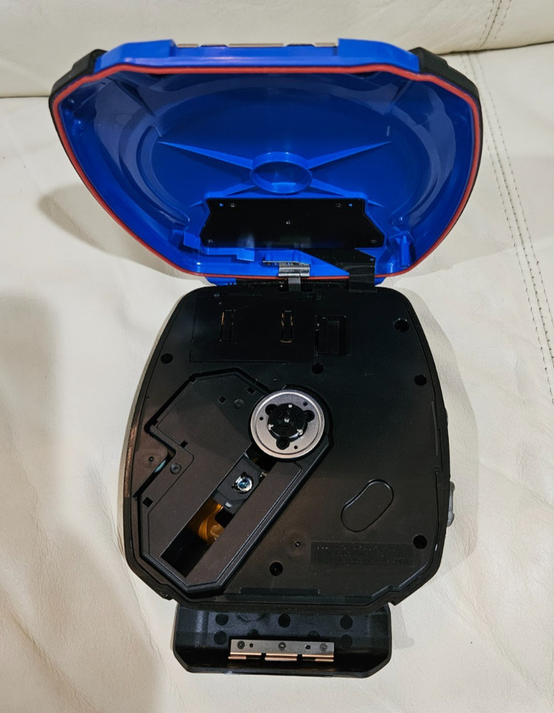 Kenwood Portable CD Player DPC-885 in Working Condition