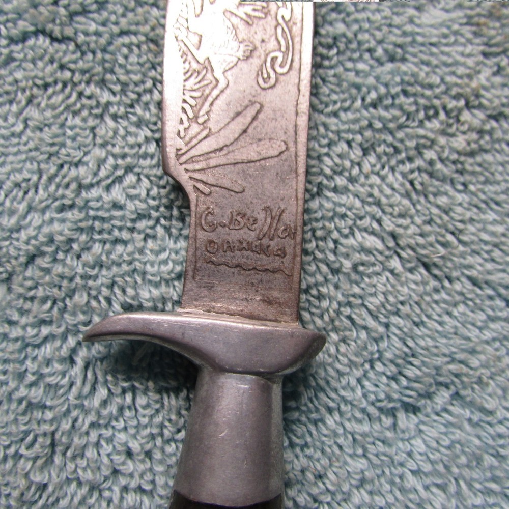 Spanish Marking / Birds Head Fixed Blade Knife