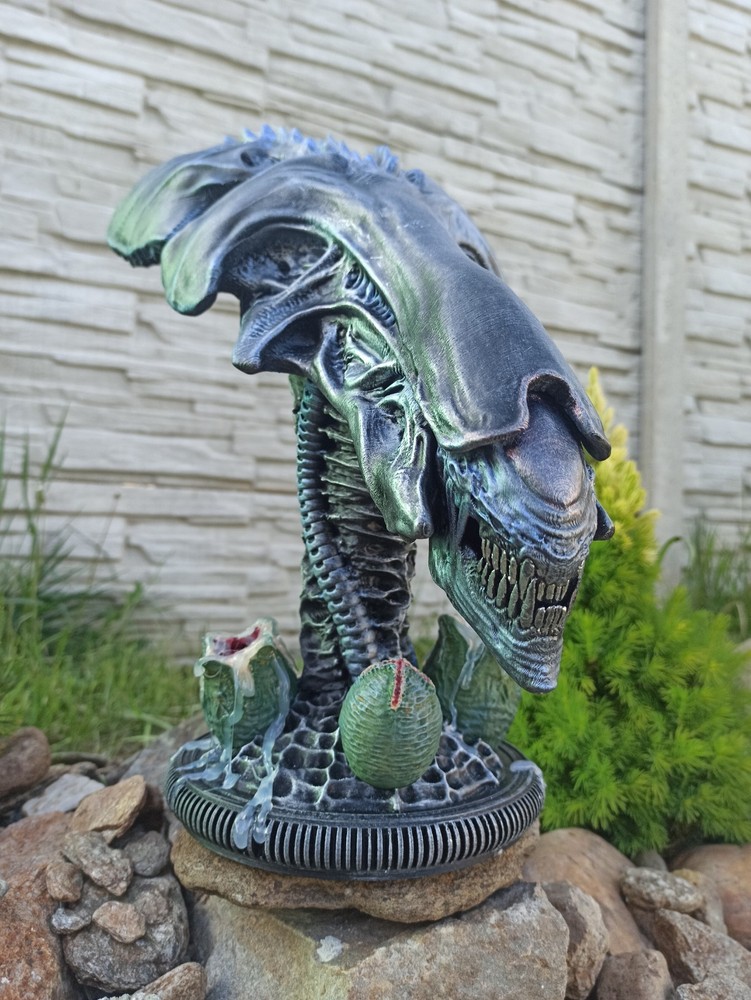Alien / Xenomorph Queen head trophy / bust AvP, custom made